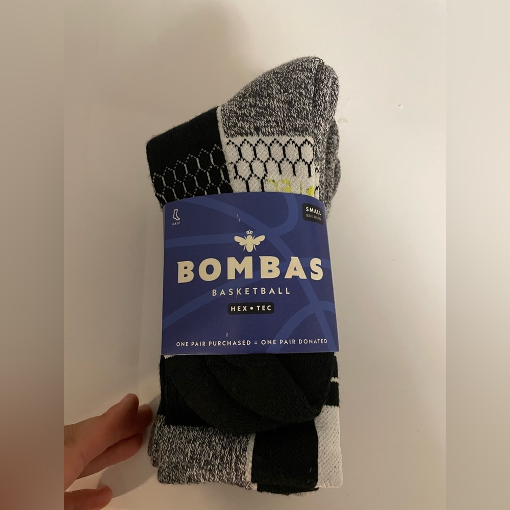 bombas basketball socks NWT